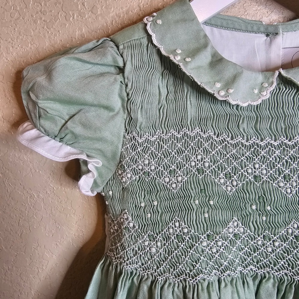 Pepa London Signature Girls Green Hand Smocked Cotton Dress Peter Pan Collar 4 - Picture 3 of 10